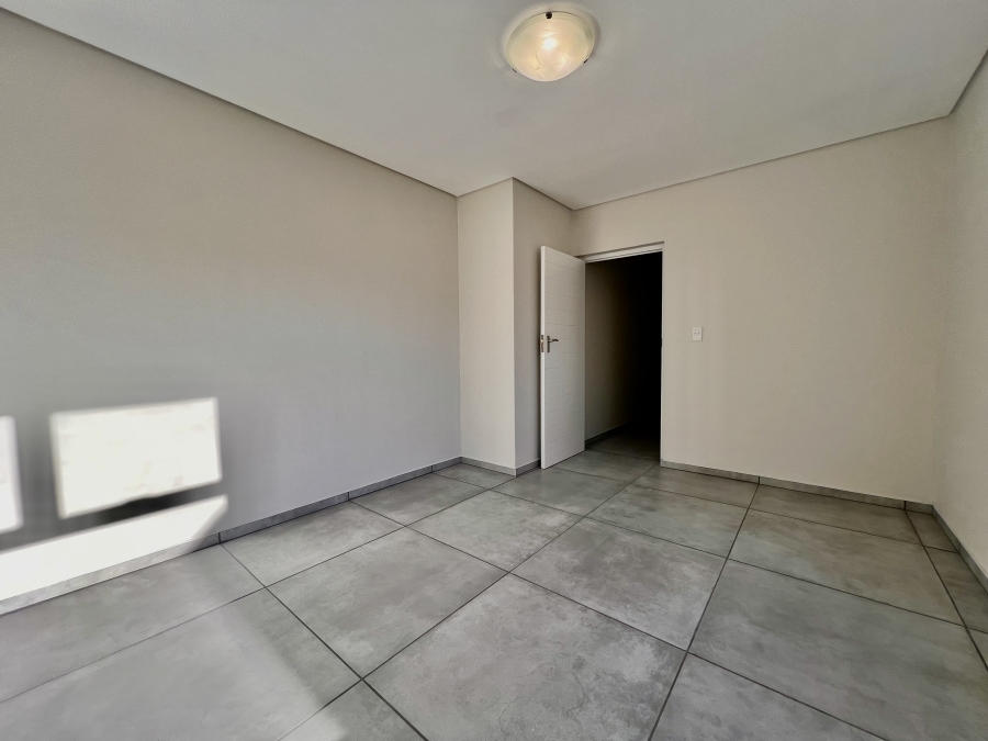 4 Bedroom Property for Sale in Myburgh Park Western Cape